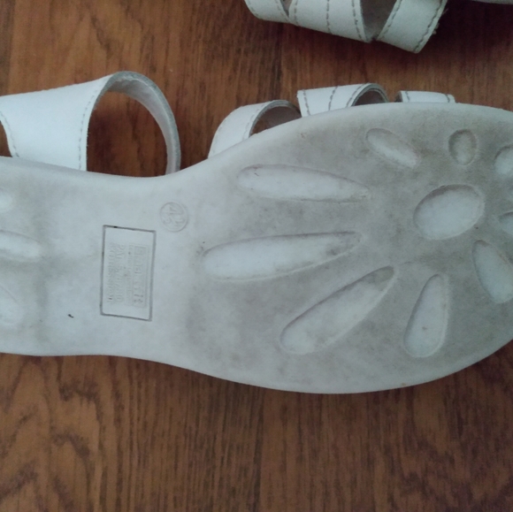 3/$15 Girls white sandals - Picture 6 of 6